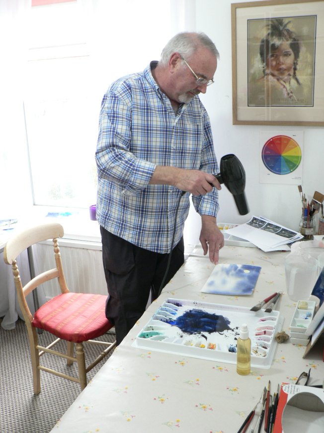 Allan in full flow painting his seceon ever sky - which was fab - as was his first one!